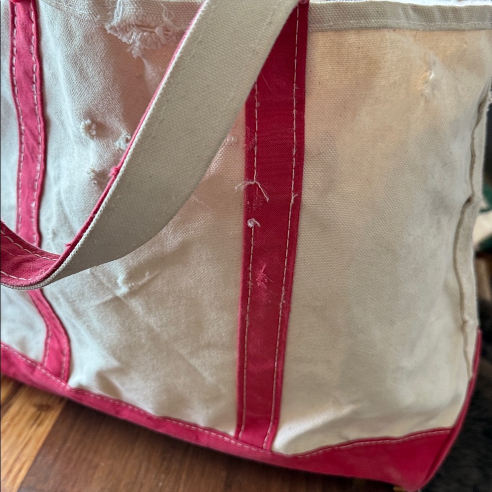 THE GRATEFUL DEAD DOC IS COMING! | A HAND PAINTED BOAT & TOTE VINTAGE RED - Picture 9 of 12